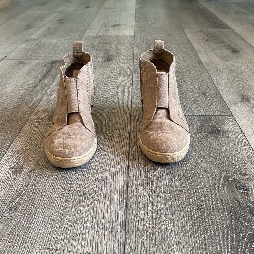 A New Day Women's Tan Wedge Shoes